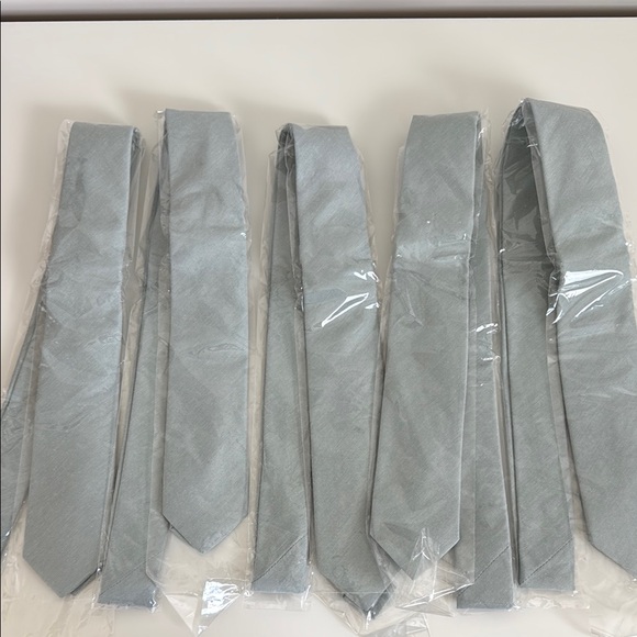 Light Blue Bow Tie and Suspenders Set and 5 ties - Picture 5 of 7